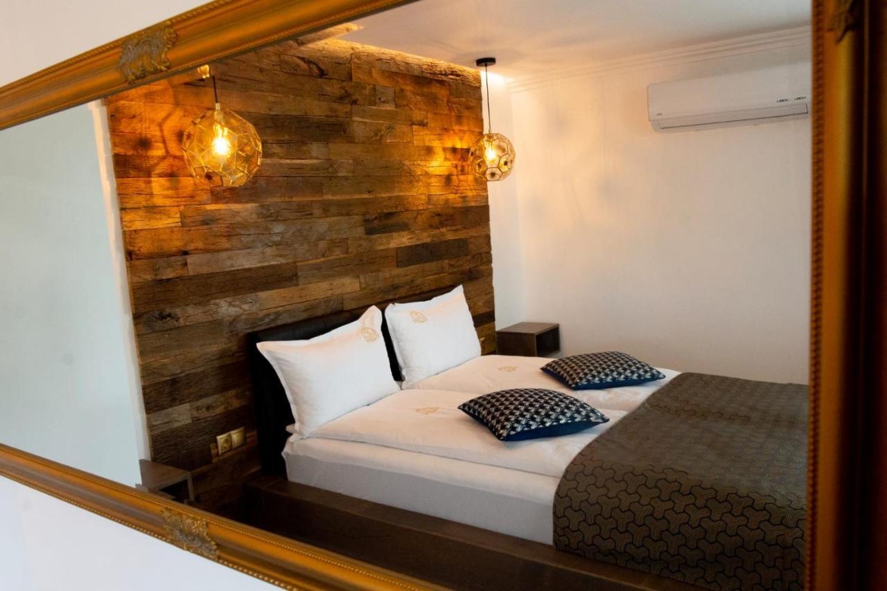 Kotyogo Panzio Bed & Breakfast Lupeni  Exterior photo